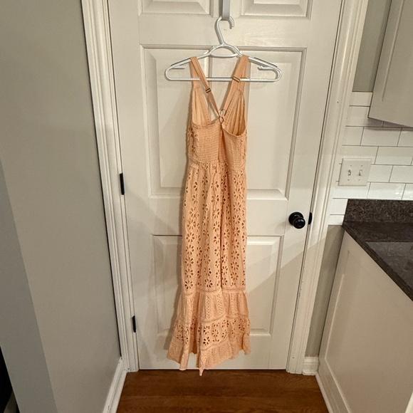 A Collective Story eyelet Midi Dress peach 31855 - Picture 6 of 8